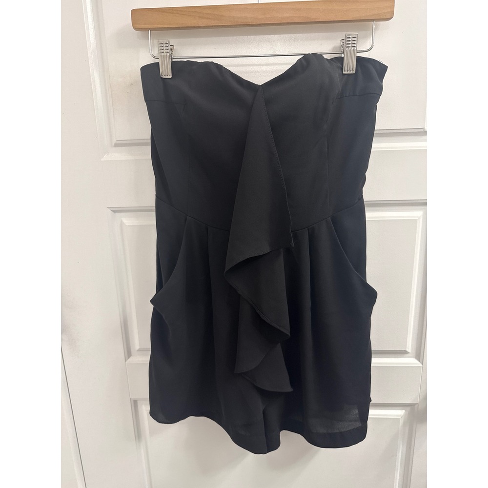 Express Womens Black Strapless Ruffle Front Romper Sweetheart Neck Pockets Sz 2